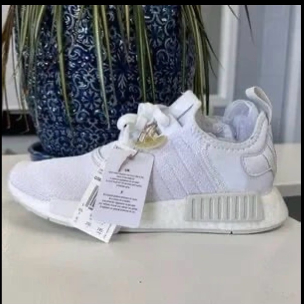NIB Adidas Nmd_R1 Original Womens Sneakers Size 8, Color: White/White G58303